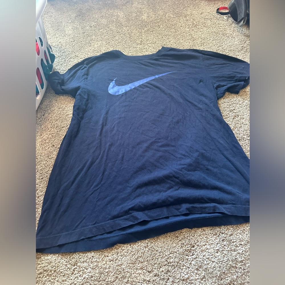 Nike Tee - Picture 3 of 3